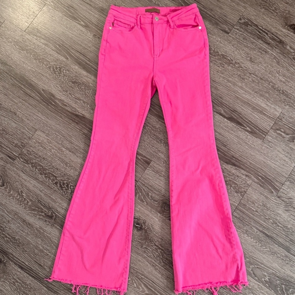 Judy Blue HOT PINK FLARE jeans with frayed hem 💞💞💞